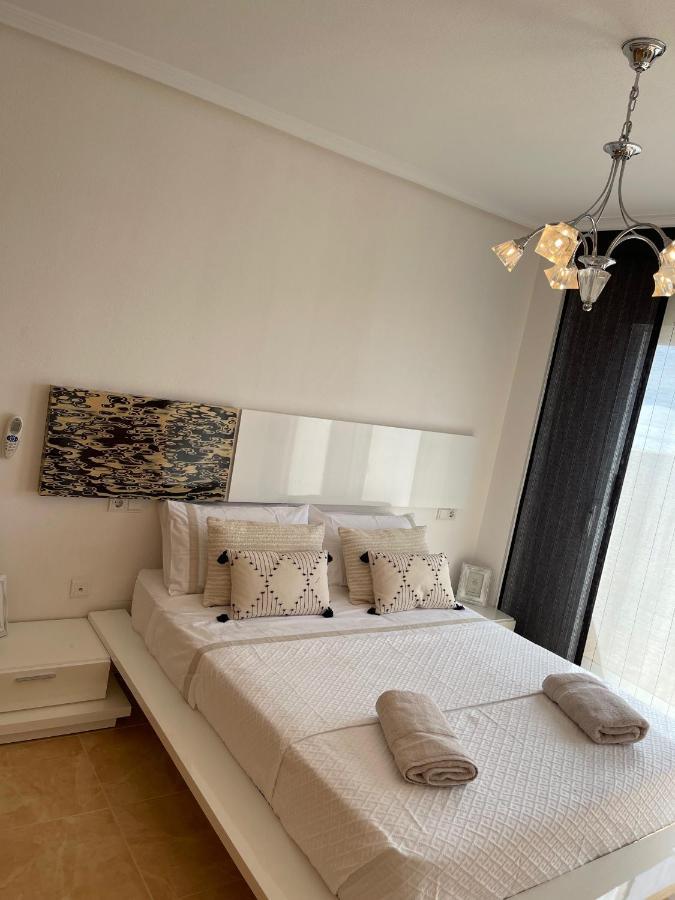 Duplex Penthouse With Sea, Beach, Marina & Mountain Views El Campello Bagian luar foto
